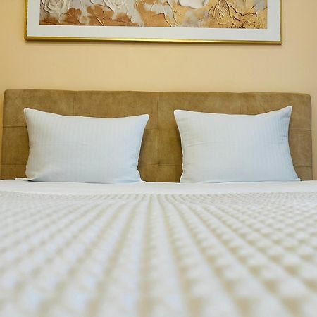 Luxury Apartment In New Building Κισινάου Εξωτερικό φωτογραφία